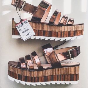 Contrast Wedge Platform Wood Textured Sandals